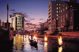 Water Fire Festival in Providence  von Rhode_Island_Tourism_Division c/o c/o Get It Across Marketing & PR